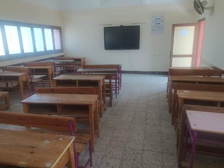 غلق وتشميع 3 مراكز للدروس الخصوصية بحي المناخ