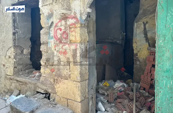 الهدم لا يتوقف.. كيف مرت الأمطار على منازل "طبطباي" المتضررة؟