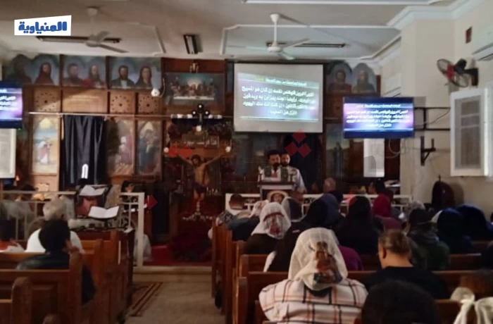 بالسعف والنابت ..الاحتفال بالعيد في كنيسة الأنبا بولا