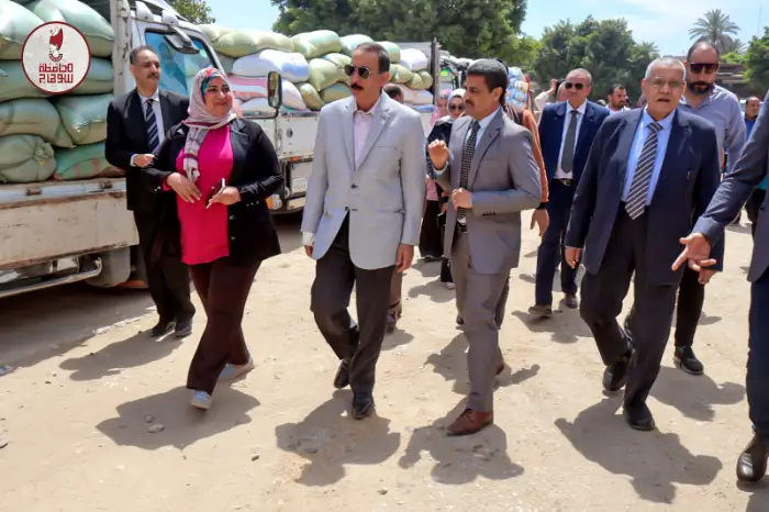 محافظ سوهاج يتفقد حصاد القمح ويعلن توريد 8431 طنًا حتى الآن