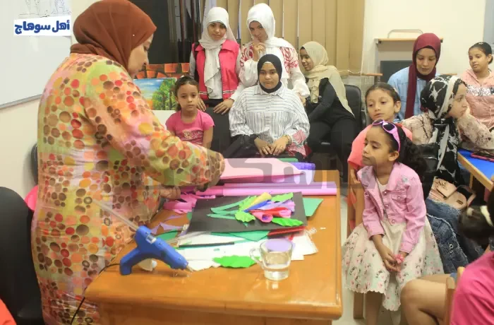 ورشة فن تشكيلي بسوهاج لتشجيع الأطفال على الإبداع