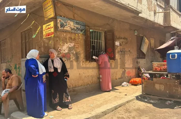 "ساعة أو أكثر".. "السيستم" يرهق المترددين على الشؤون الاجتماعية