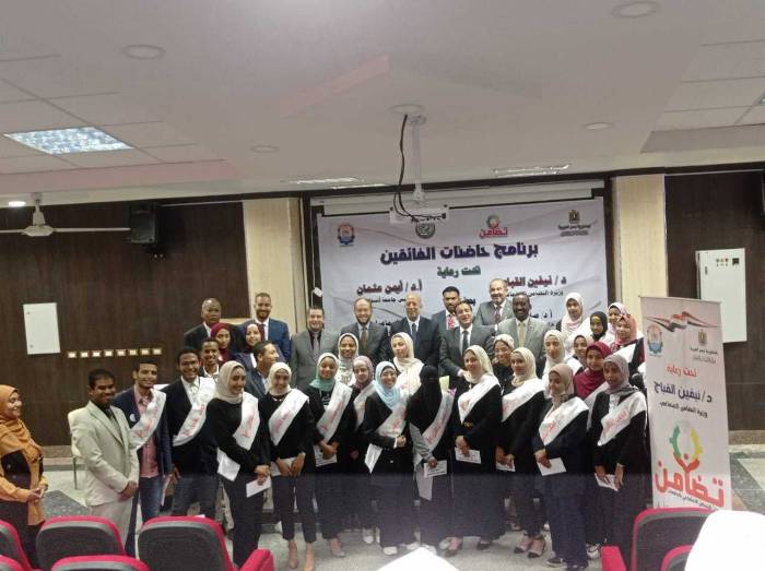 جامعة أسوان تحتفل ببدء تفعيل حاضنات الفائقين
