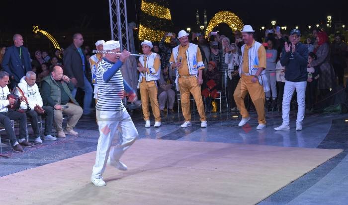 بالسمسمية والبمبوطية.. قصر ثقافة بورسعيد يبدأ الاحتفالات بالمكتبة العائمة