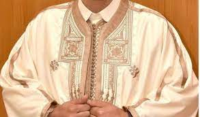 "الجبة التقليدية" تراث تونسي يزين واقع الحاضر