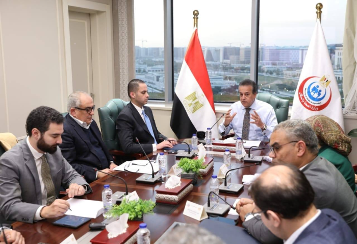 مع تصاعد شكاوى المرضى.. وزير الصحة يعقد اجتماع بـ "هرمل"
