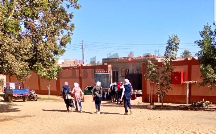 في أول يوم.. تباين الآراء حول امتحان العربي للصف الثاني الإعدادي