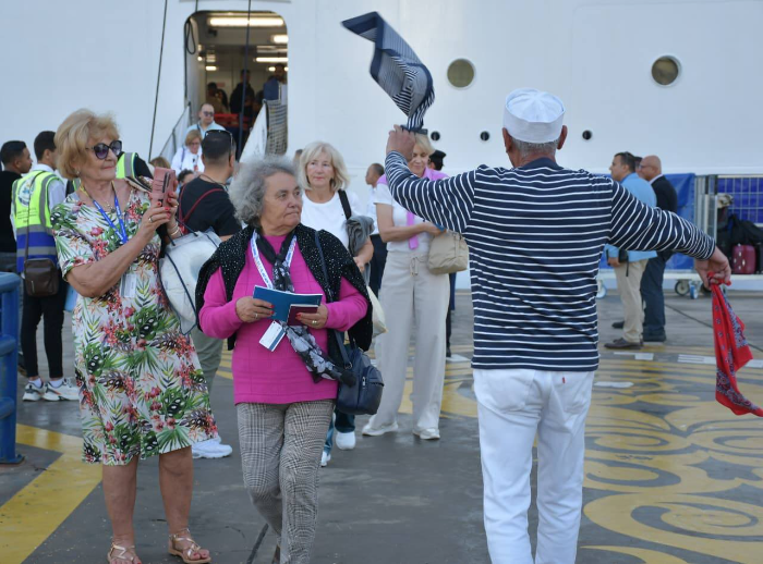 للمرة الثانية.. بورسعيد تستقبل "MSC Armonia" ومصدر يوضح تفاصيل الثالثة