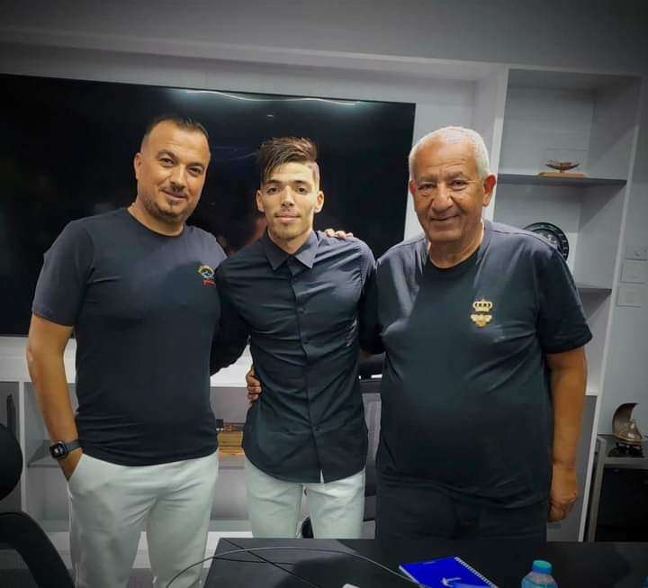 المصري يتعاقد مع "دغموم" صانع ألعاب "الجزائري الأوليمبي"