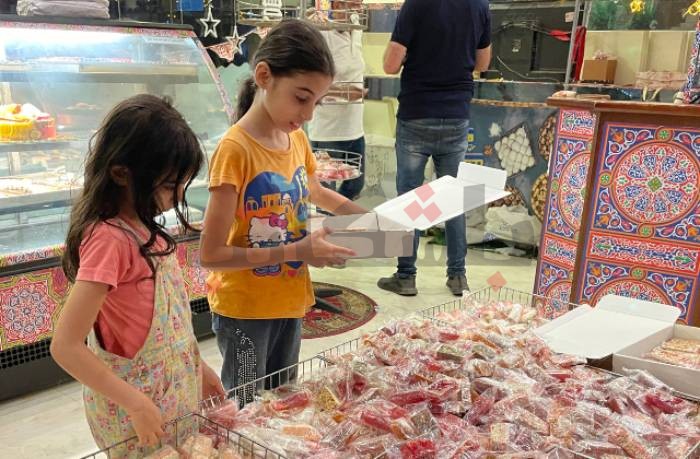 بالتقسيط.. حلول لشراء حلوى المولد في المنصورة