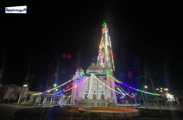 ألبوم صور | زينة "المجمع الإسلامي" عنوان البهجة في "رمضان"