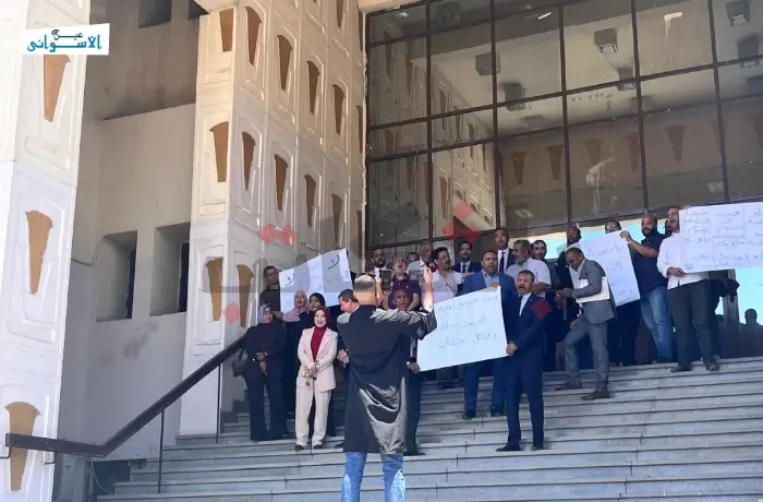 أزمة الرسوم القضائية.. محامون يعلنون التصعيد بعد وقف الجمعية العمومية