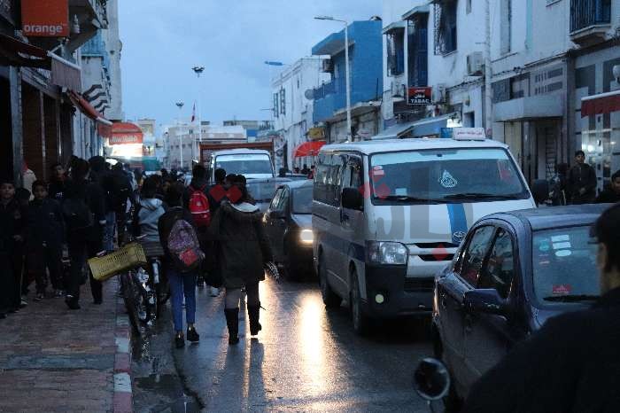 الأمطار تتصدر أول أيام فصل الشتاء في بني خلاد