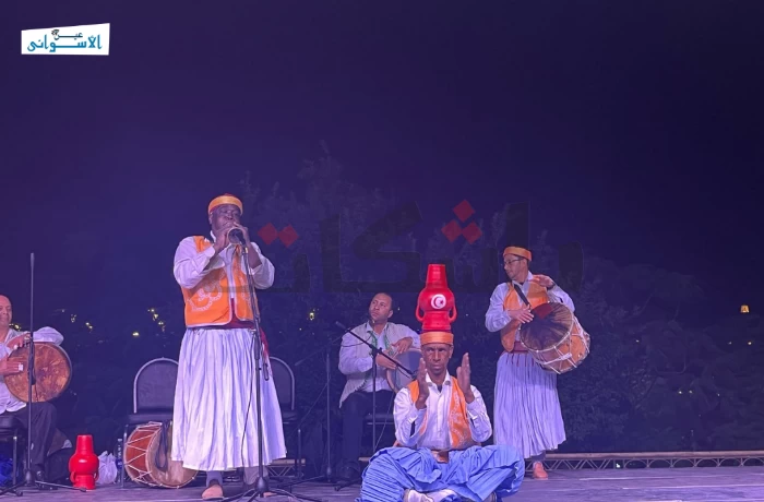"سلام عليك يا بابا".. فرقة "أصحاب الوعد" تتألق في مهرجان أسوان