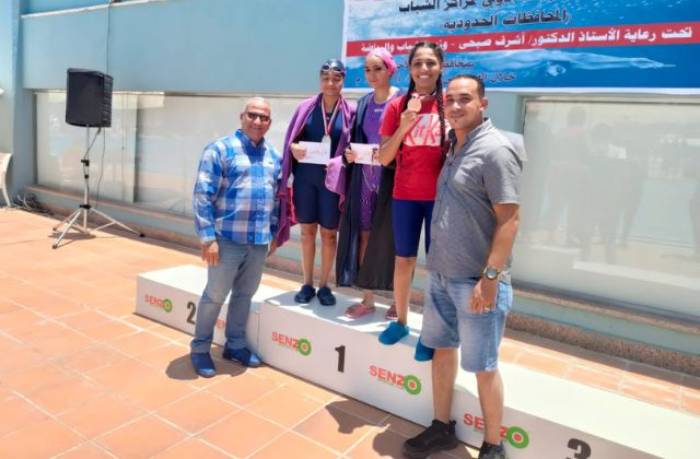 أسوان تحصد 33 ميدالية في بطولة السباحة بالبحر الأحمر