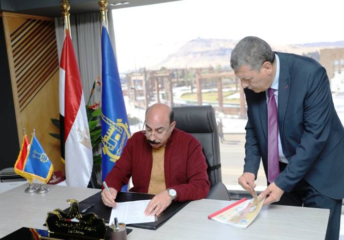 محافظ أسوان يعتمد نتيجة الشهادة الإعدادية