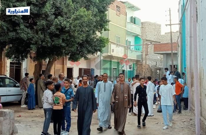 ألفا مُصلّ يؤدون صلاة عيد الأضحى بالمسجد الكبير بزاوية سلطان