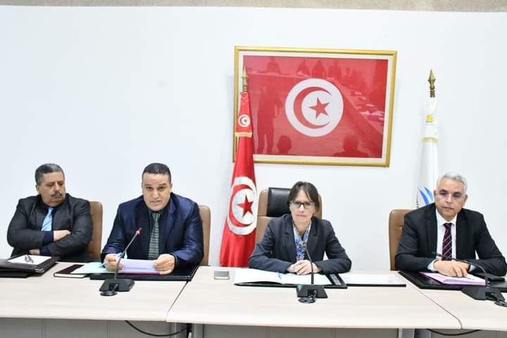 «والية نابل» تجتمع بالمجلس الجهوي لمتابعة عدد من المشاريع التربوية