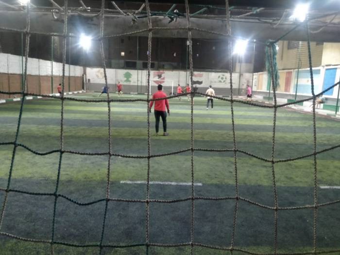 بعيدًا عن ضغوط العمل والدراسة.. ساعة في حب "الساحرة المستديرة"