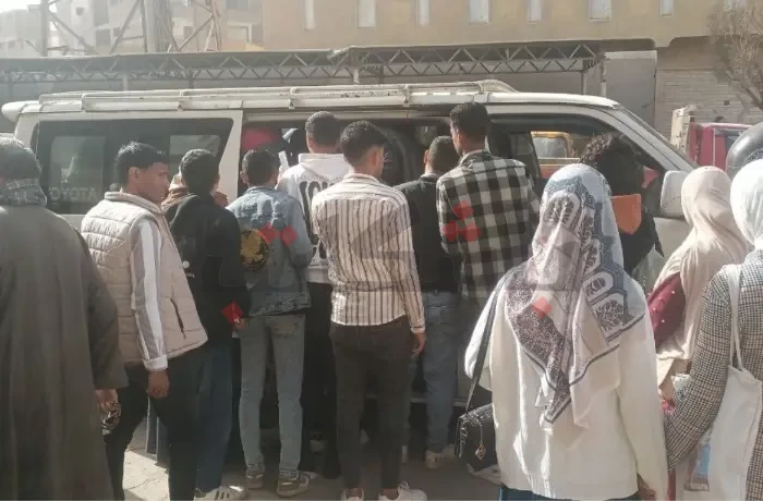 عامٌ على بداية الأزمة.. سكان مركز طهطا بلا مواصلات 