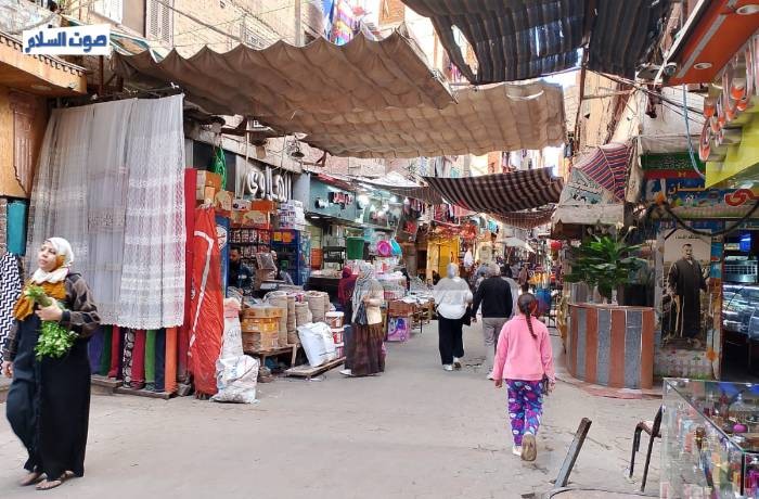 سوق شارع الفتح.. كل ما يحتاجه منزلك