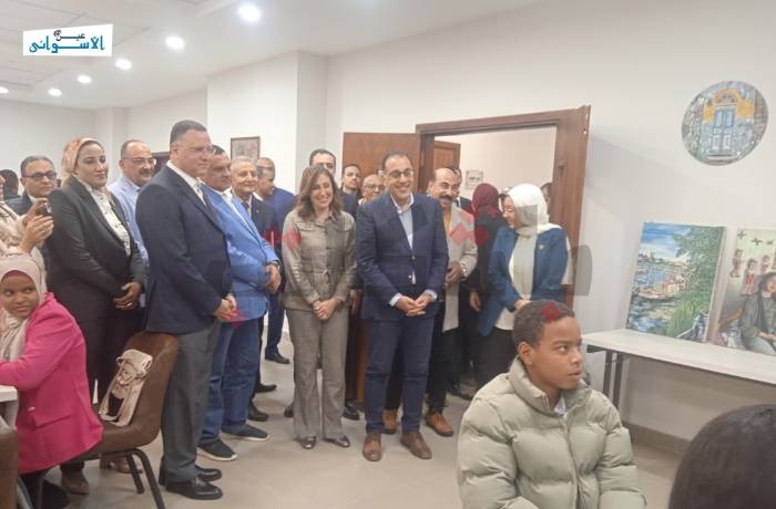 جولة في  مكتبة مصر العامة بأسوان بعد افتتاحها بحضور "مدبولي"