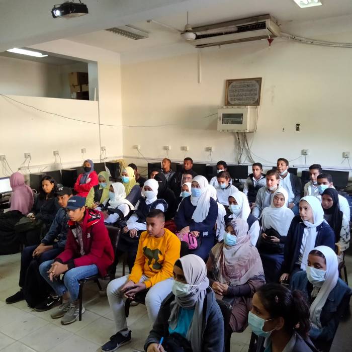 انطلاق تدريبات مسابقة "مايكروسوفت" لطلاب أسوان