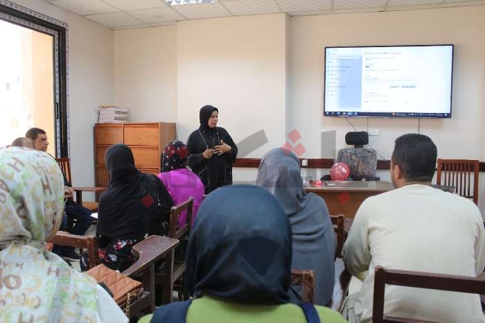 مركز الحاسب الآلي يُنظم تدريبًا مجانيًا في التنمية البشرية بسوهاج