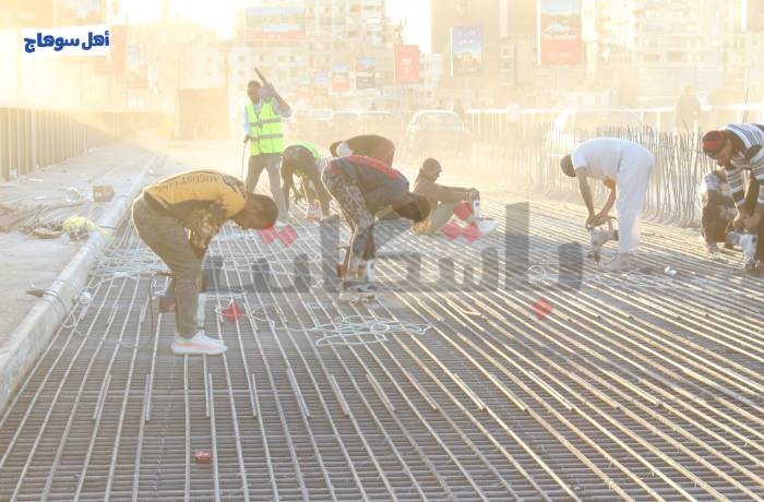 أزمة كوبري أخميم.. زيادة الأجرة والمسافة على أهالي سوهاج