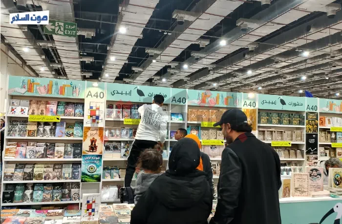 هروب القرّاء.. غلاء أسعار الكتب بين أحلام الزوار وتحديات دور النشر