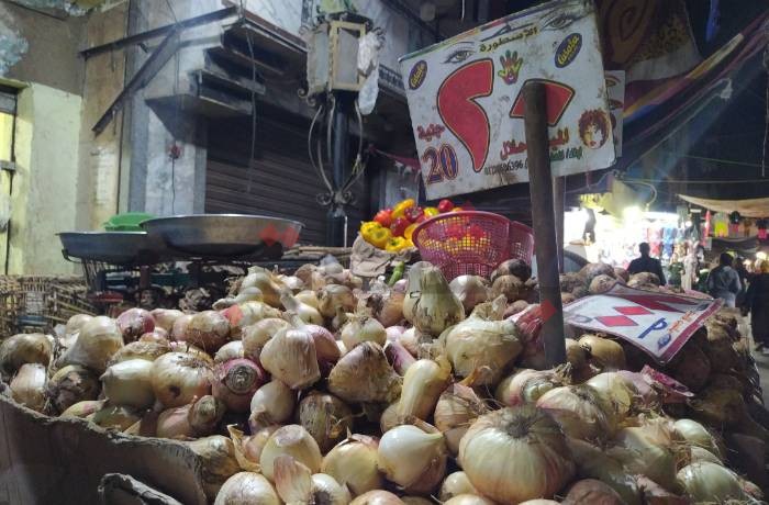 بين تصدير البصل وقرار الوزراء لـ "وقفه”.. من يحمي المواطن العادي؟
