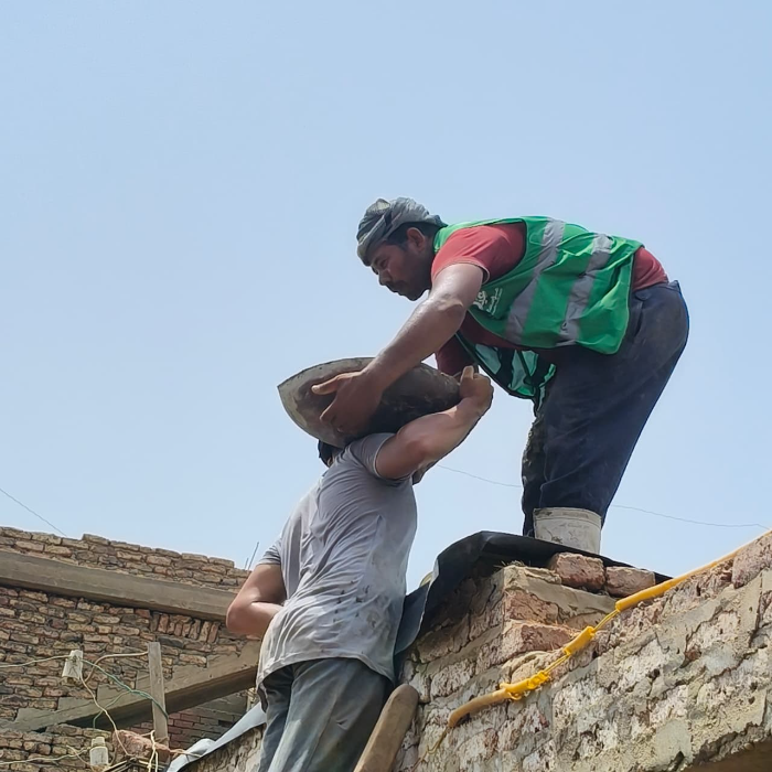 مؤسسة "غيث" تنظم قافلة مجانية في كوم أمبو لدعم 60 أسرة