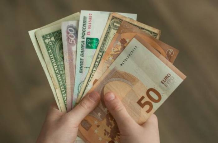 مش مجاني| الطلاب في روسيا.. العمل 12 ساعة لتدبير نفقات الدراسة