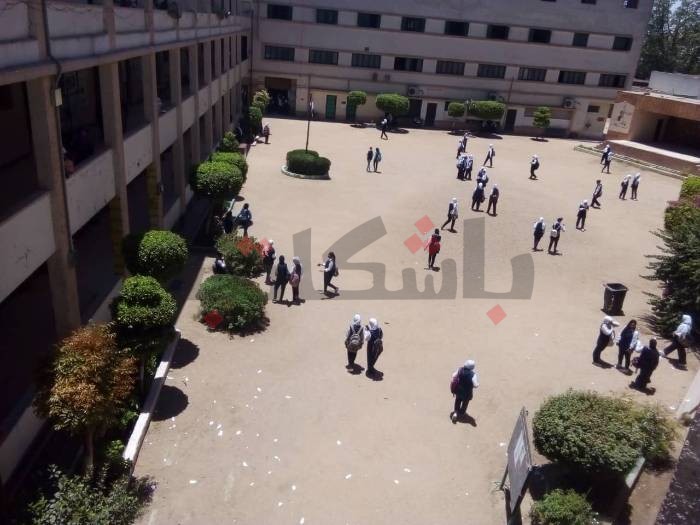 طلاب "الإعدادية": العلوم في مستوى الطالب المتوسط