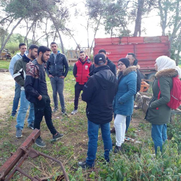 "الانطلاقة" تنظم دورة للتدريب على الفلاحة وتربية الأبقار