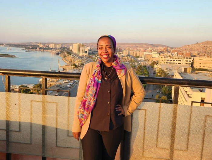 Breadwinners Facing Inflation.. Egyptian Women Striving to Make Ends Meet