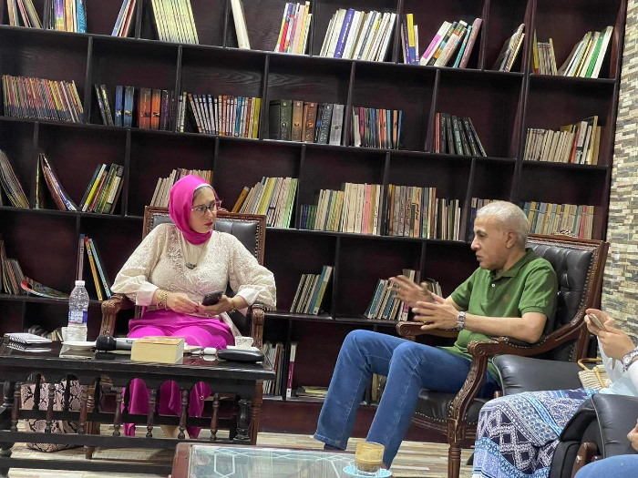 في حوارها مع "أهل سوهاج".. صاحبة صالون "لنقرأ": "نحاول نشر الثقافة" 