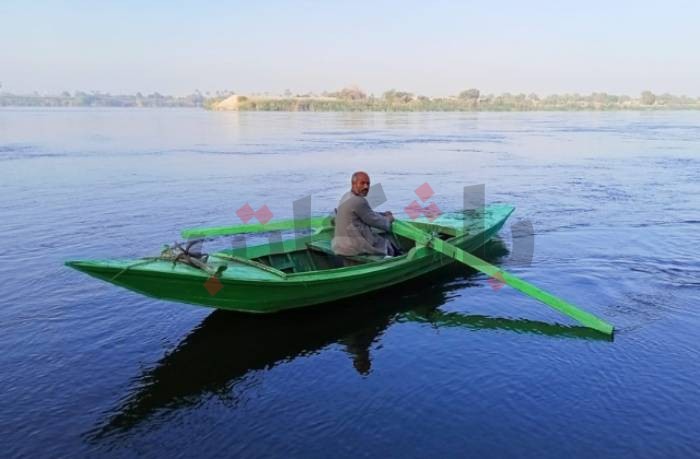 عم مرعي.. حكاية 20 عامًا من الصيد على شاطئ زاوية سلطان