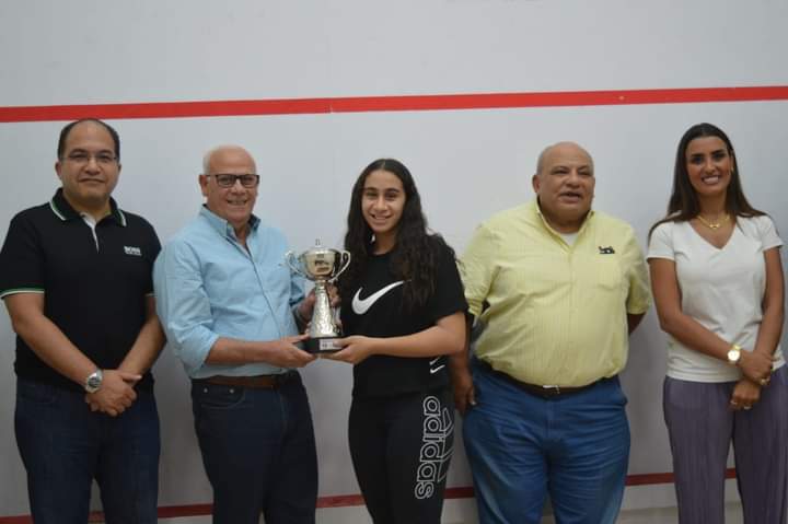 محافظ بورسعيد يشهد نهائي بطولة الإسكواش بالمدينة الرياضية