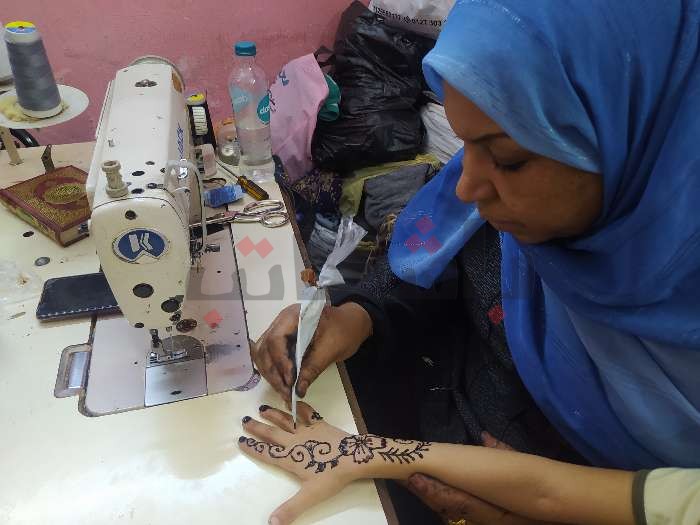 How do the ladies of Dar El-Salaam celebrate Eid?