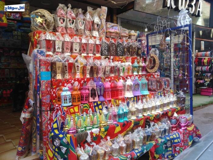 بهجة فوانيس رمضان بسوهاج