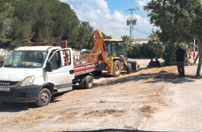 حملات نظافة قبل العودة المدرسية في بني خلاد