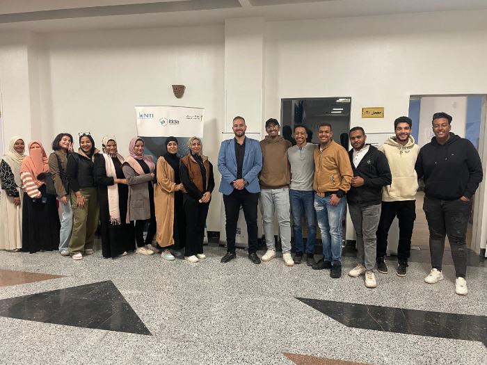 41 متدربًا.. تفاصيل تدريب "تصميم المواقع" للقومي للاتصالات