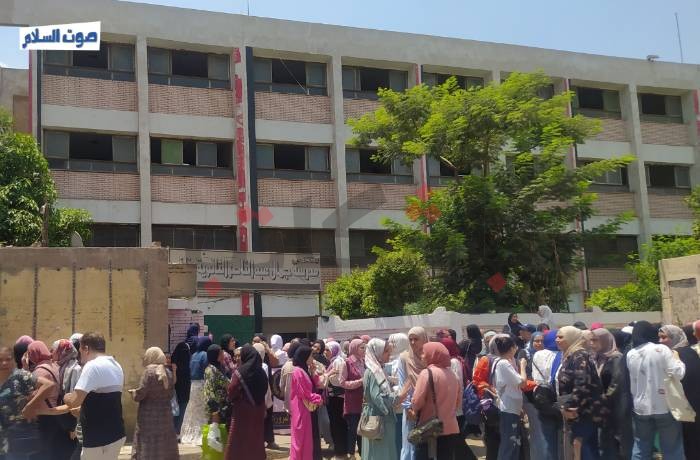 اختلاف آراء طلبة الثانوية العامة بين صعوبة "الجغرافيا" وسهولة "الكيمياء"