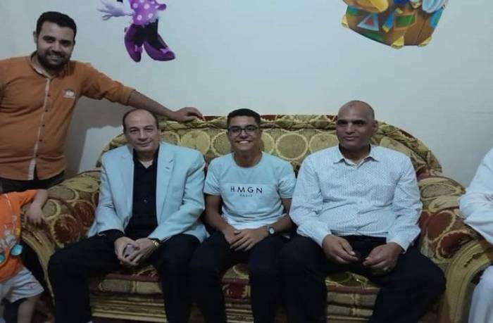 الثاني علمي علوم بالمنيا.. طموحه "منحة  دراسية" وقدوته "مجدي يعقوب"