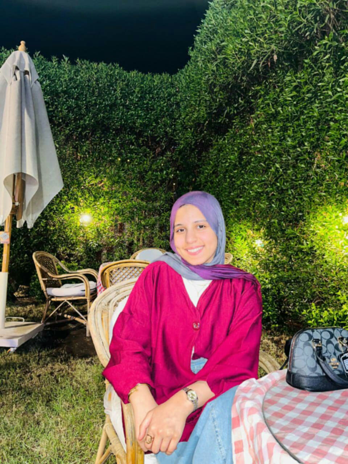 ملك علاء.. رابعة علمي علوم بأسوان: "هحقق حلم أمي وأكون دكتورة"