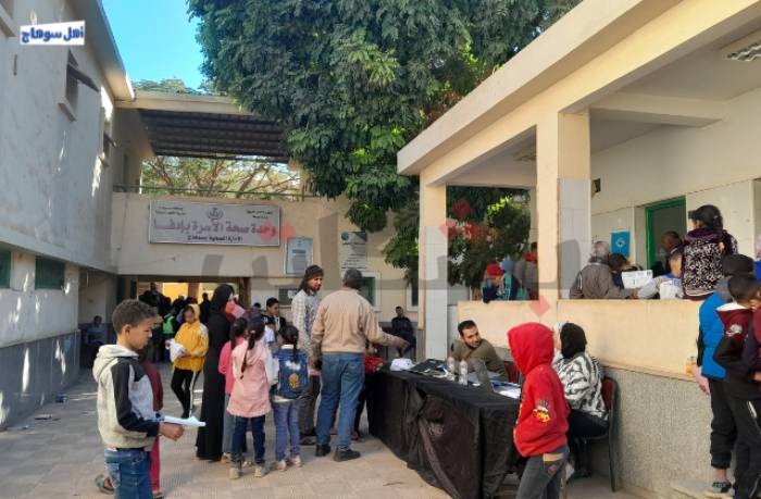 أكثر من 1000 شخص يشاركون في قافلة "إدفا"الطبية