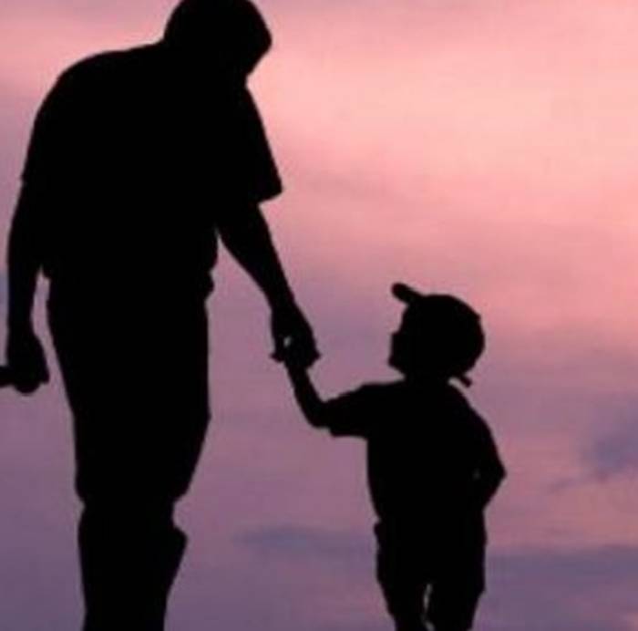 كيف يفكر الأخ الأصغر لطالب الثانوية العامة في الإجازة؟