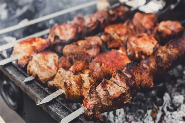 كيف تقيم حفل شواء"لحوم العيد" فوق منزلك؟