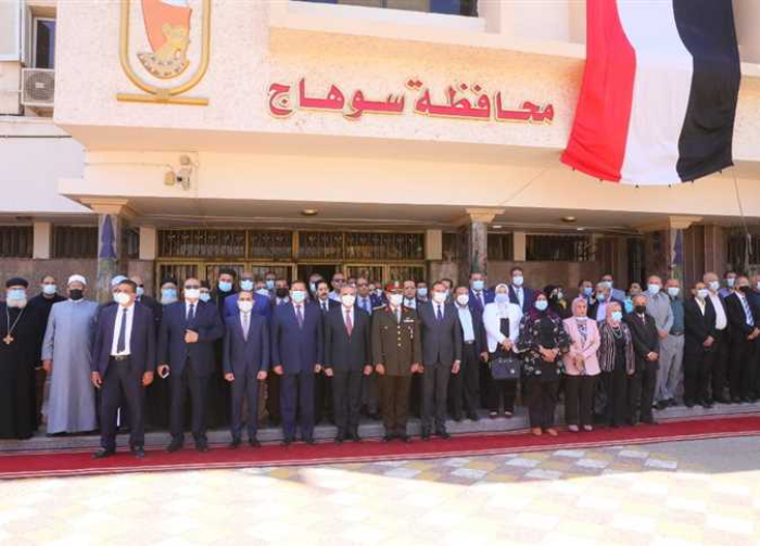 خالد بن الوليد الابتدائية تحتفل بالعيد القومي لسوهاج